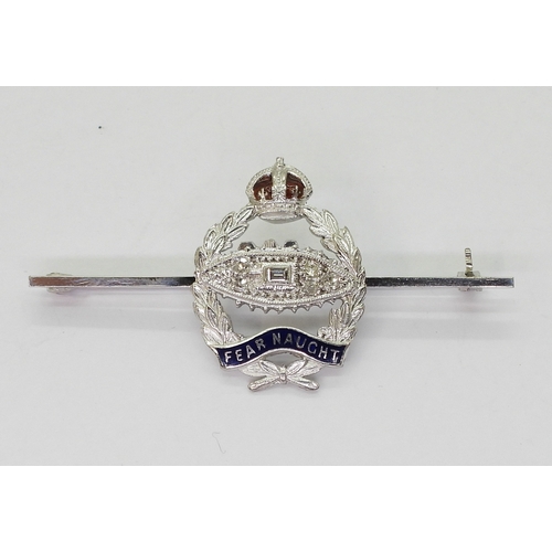 2620 - A ROYAL TANK REGIMENT SWEETHEART BROOCHmade in 18ct and 14ct white gold and set with a baguette and ... 