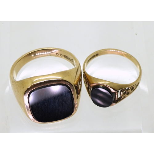 722 - Two 9ct gold onyx set signet rings. Gents size T1/2, ladies N1/2, weight together 10.7gms