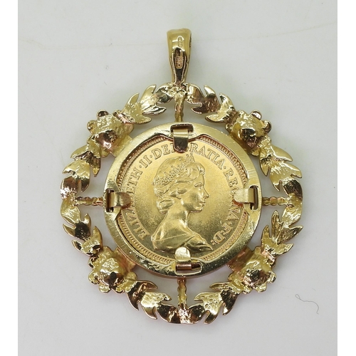 762 - A 1982 half gold sovereign in a 9ct gold rose pattern pendant mount, weight 9.2gms