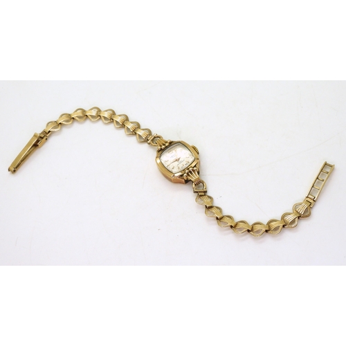 768 - A 9ct gold ladies Accurist watch and strap, weight 11.9gms