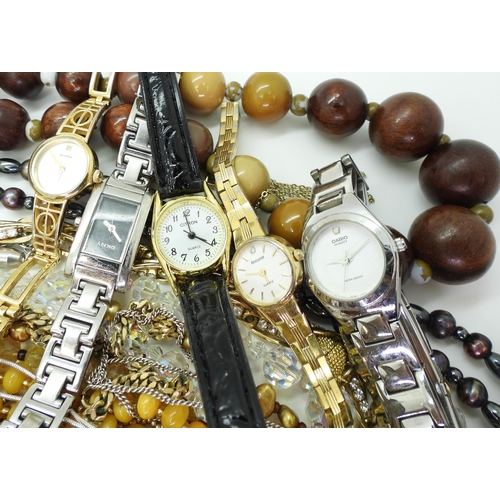 886 - Collection of costume jewellery, including ladies watches by Sekonda, Accurist, Casio, DKNY, togethe... 