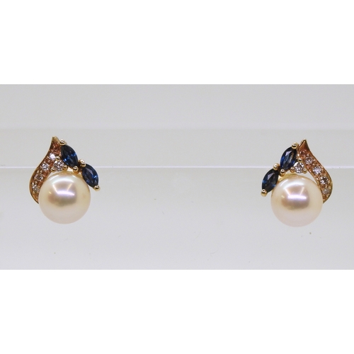 2787 - A SAPPHIRE, PEARL & DIAMOND SUITEset with a 7.2mm diameter cream pearl, with good pink lustre, e... 