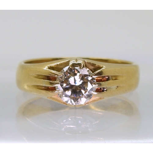 2806 - A GYPSY STYLE DIAMOND RINGthe 18k gold mount is set with an estimated approx 1.10ct brilliant cut di... 