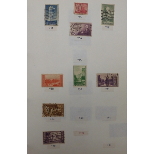 487 - UNITED STATES U.S. POSTAGEA collection of mostly used stamps in two folders from President Andrew Ja... 