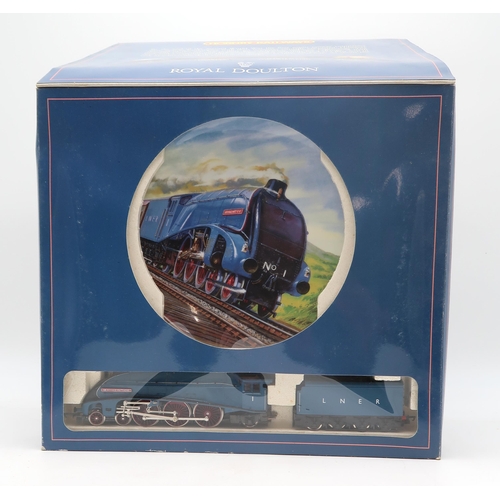 518 - A Hornby 00-gauge R2303M 'The Royal Scot' Train Pack, an R2176M 'The Lakes Express' Duchess Class Tr... 