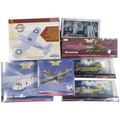 529 - A Corgi Aviation Archive AA35904 1:72-scale Military Airpower Sikorsky S-70B-2 Seahawk, No.816 Squad... 