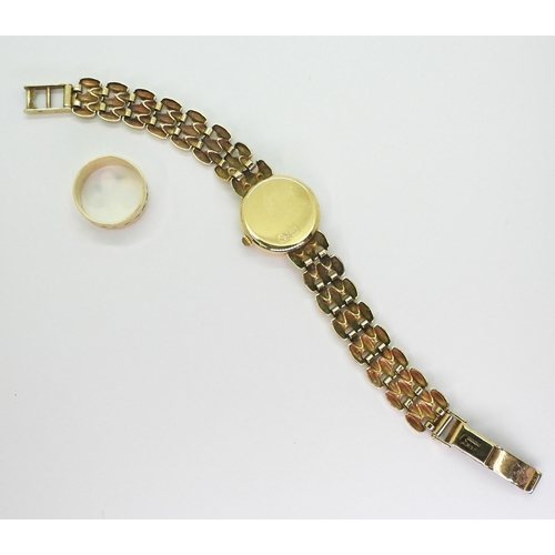 771 - A 9ct gold Accurist ladies watch and 9ct gold wedding ring, size K, weight together 17gms including ... 