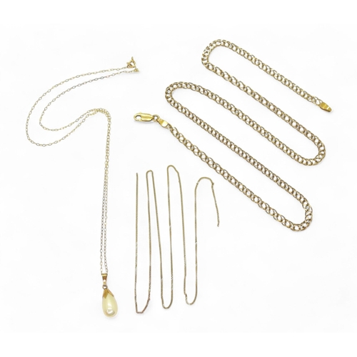 790 - A 9ct gold 45cm fancy curb link chain, a 9ct 40cm trace chain with 9ct faux pearl pendant, and a fur... 