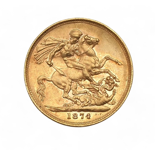 327 - VICTORIA (1837-1901) Sovereign 1874ObverseUncrowned Queen Victoria's young head legend around VICTOR... 