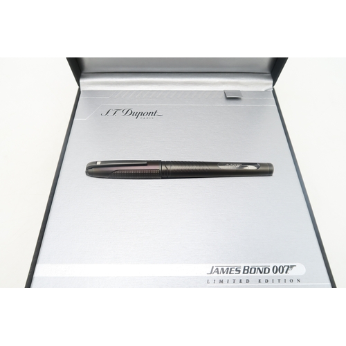 2646A - AN S.T. DUPONT JAMES BOND 007 LIMITED EDITION LARGE BALLPOINT PENHoused in a fitted case, retaining ... 