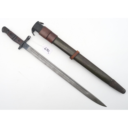 470 - A WW1 American Remington P17 bayonet, dated 1917, the blade measuring approx. 43cm in length and hou... 