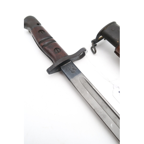 470 - A WW1 American Remington P17 bayonet, dated 1917, the blade measuring approx. 43cm in length and hou... 