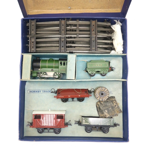 491 - A quantity of Meccano Hornby 0-gauge model railway, including boxed No. 101 Tank Passenger and No. 6... 