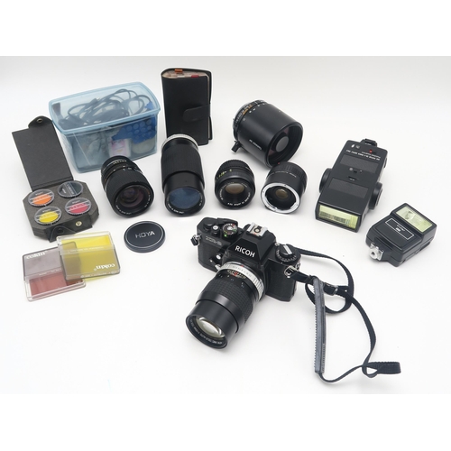 501 - Camera equipment, to include Hoya HMC Zoom & Macro 35-75mm 1:4 and Zoom 80-200mm 1:4 lenses, a T... 