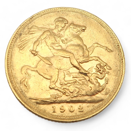 395 - Edward VII (1901-1910) 1 Sovereign 1902 MelbourneObverse portrait of King Edward VII facing right le... 