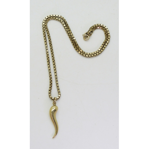 768 - A 9ct gold 45cm long 2.2mm wide box chain, with a 9ct gold horn of plenty pendant, weight together 1... 