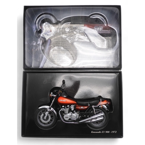 542 - Three boxed Paul's Model Art Minichamps Classic Bikes Series motorcycles; Laverda Jota 180, Norton M... 