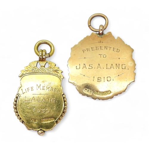 568 - A 9ct gold and enamel Lanarkshire Junior Football Association medal by Fattorini & Sons, Birming... 