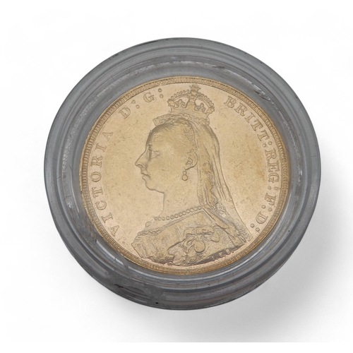 341 - VICTORIA (1837-1901) 1 SOVEREIGN 1890Obverse older crowned and veiled bust ('Old Head') of Queen Vic... 