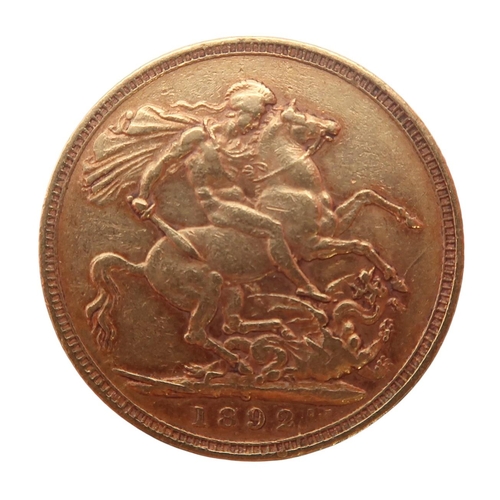 473 - Victoria (1837-1901) 1 Sovereign 1892 Sydney MintObverse the bust of Queen Victoria facing... 