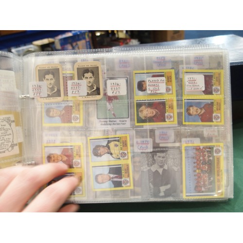 592 - Early-20th century football cigarette/collectors' cards, comprising the 