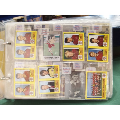 592 - Early-20th century football cigarette/collectors' cards, comprising the 