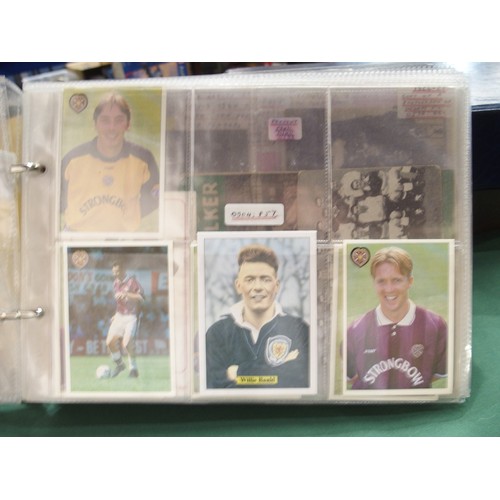 592 - Early-20th century football cigarette/collectors' cards, comprising the 