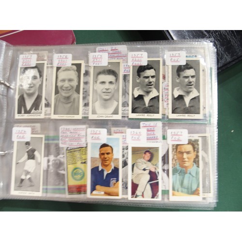 592 - Early-20th century football cigarette/collectors' cards, comprising the 