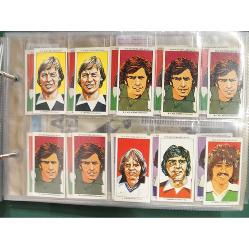 592 - Early-20th century football cigarette/collectors' cards, comprising the 