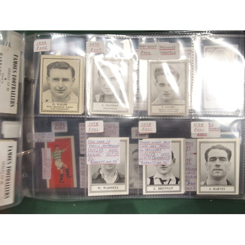 592 - Early-20th century football cigarette/collectors' cards, comprising the 