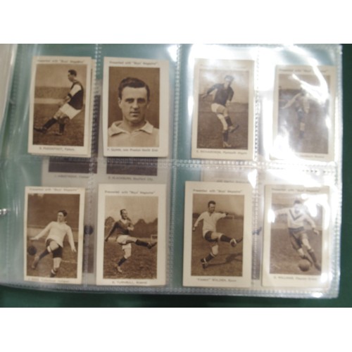 592 - Early-20th century football cigarette/collectors' cards, comprising the 