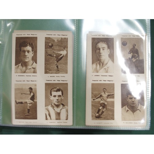 592 - Early-20th century football cigarette/collectors' cards, comprising the 