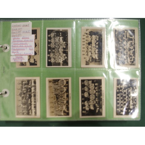 592 - Early-20th century football cigarette/collectors' cards, comprising the 