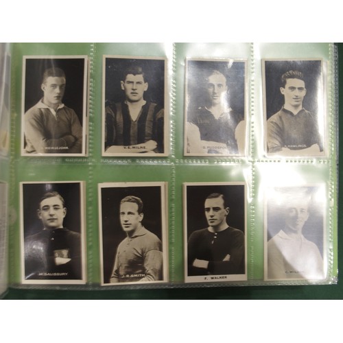 592 - Early-20th century football cigarette/collectors' cards, comprising the 