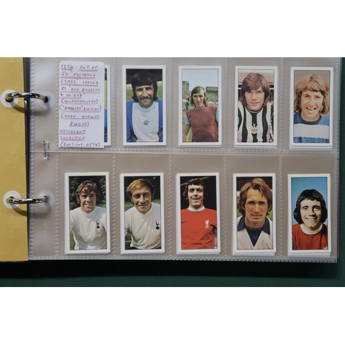 598 - A large collection of 1970s and later football cigarette/collectors' cards, to include the World Cup... 