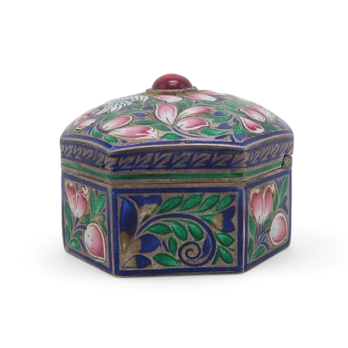 2353 - AN INDIAN MUGHAL SILVER AND ENAMEL PAN BOXLucknow, 19th century, of canted form, decorated with bird... 