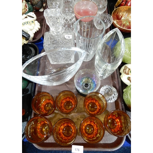 176 - Assorted glassware including three Seyfried Munchen hand painted champagne cocktail glasses, cut amb... 