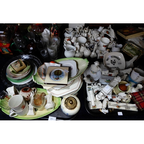 201 - A collection of Empire Exhibition memorabilia and assorted crested china