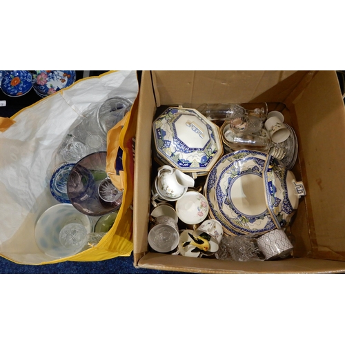 208 - Assorted decorative ceramics and glass including Royal Doulton Merryweather tablewares