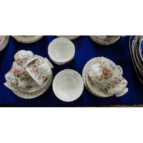 228 - Denby Arabesque tablewares, assorted blue and white plates, Royal Albert Moss Rose and Sweet Romance... 