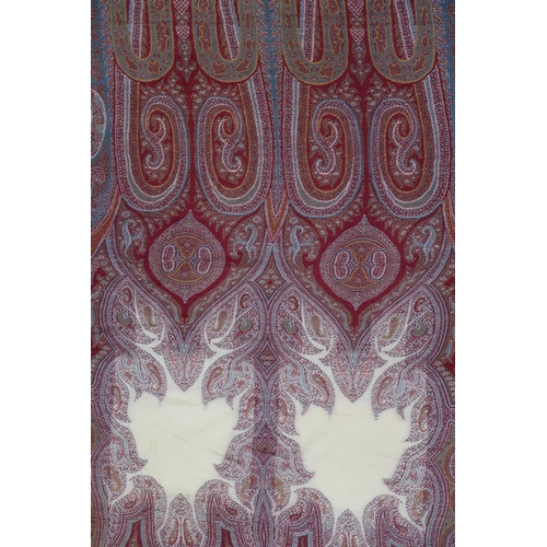 6003 - *PLEASE NOTE THAT THE PHOTOS HAVE BEEN AMENDED* Three late 19th century Paisley shawls, together wit... 