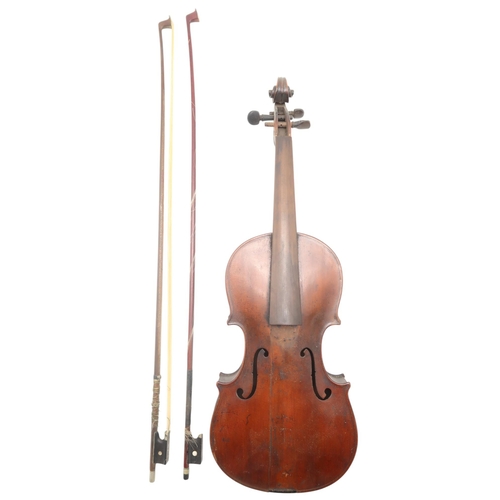 389 - A One-Piece Back Violin with the inscription 'Antonius Straduarius Cremona' to inside, with bow and ... 