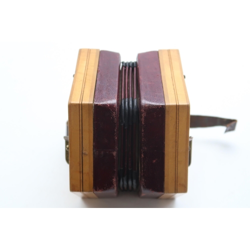 391B - C. WHEATSTONE. forty-eight button concertina, serial no. 4284, with fretted ends, 4 leather bellows ... 