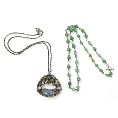 2724 - AN ARTS & CRAFTS STYLE COLLECTIONa white metal paua shell pendant set with jelly opals, length 4... 