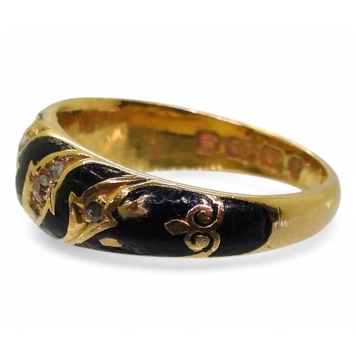 2740 - A MOURNING RINGmade in 18ct gold with full Birmingham hallmark for 1883, with rose and old cut diamo... 