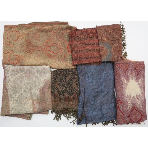 6003 - *PLEASE NOTE THAT THE PHOTOS HAVE BEEN AMENDED* Three late 19th century Paisley shawls, together wit... 