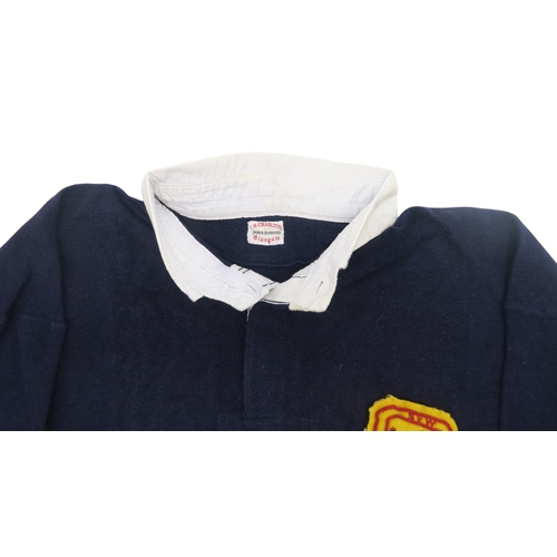 2562 - A 1925 SCOTLAND INTERNATIONAL FOOTBALL JERSEYBy T.R. Charlton, Sports Outfitters, Glasgow, with Lion... 