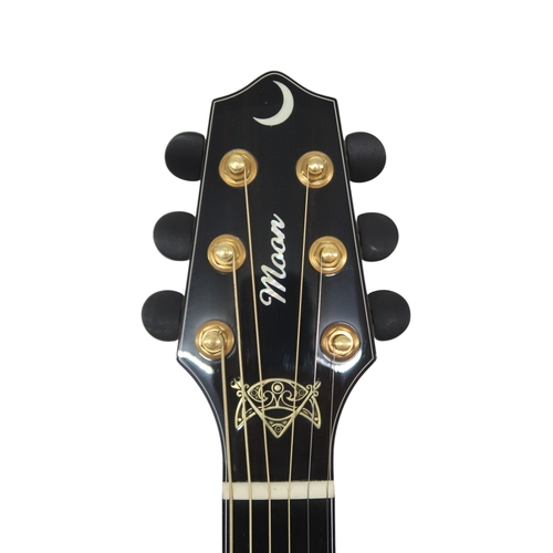 2520 - MOON DOUGIE MACLEAN SIGNATURE c.2000sWith black acacia back and sides and a sitka spruce top in a na... 