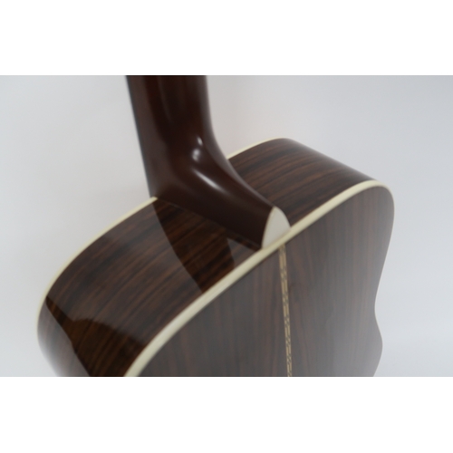 2528 - MARTIN D12-28 2005Rosewood back and sides and a spruce top, ebonised 20-fret fretboard and black pic... 