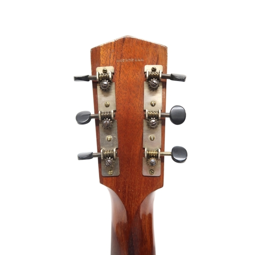 2529 - KALAMAZOO KG-21 c.1935Mahogany back & sides with an arched back, spruce top in a sunburst finish... 